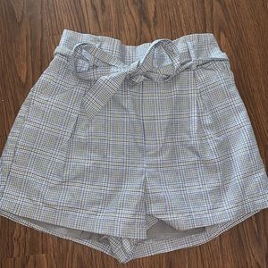 High-waisted Paperbag Shorts